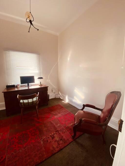 Macleay Cottage With Plunge Pool And Local Arts Dubbo Esterno foto
