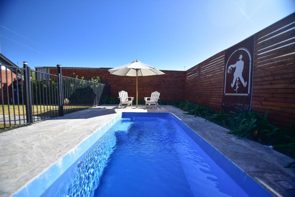 Macleay Cottage With Plunge Pool And Local Arts Dubbo Esterno foto
