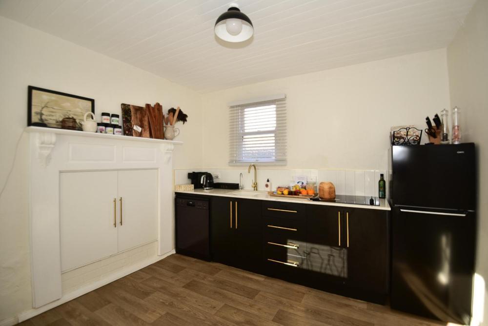 Macleay Cottage With Plunge Pool And Local Arts Dubbo Esterno foto